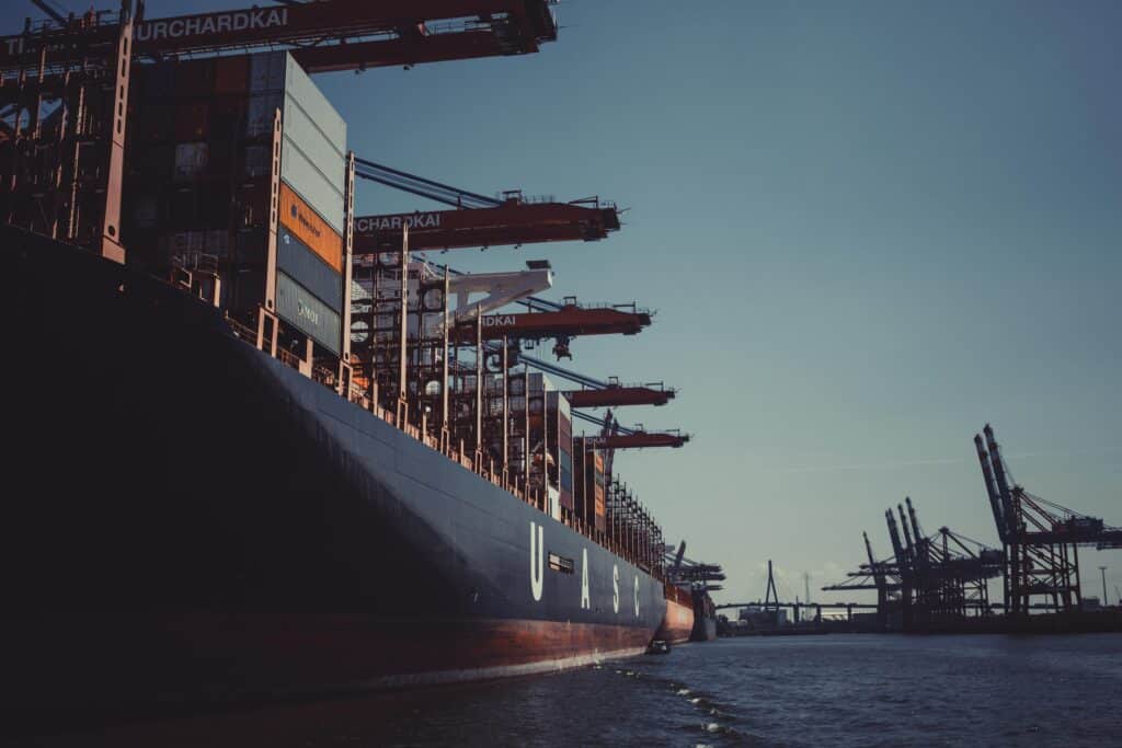 floor-stacked containers