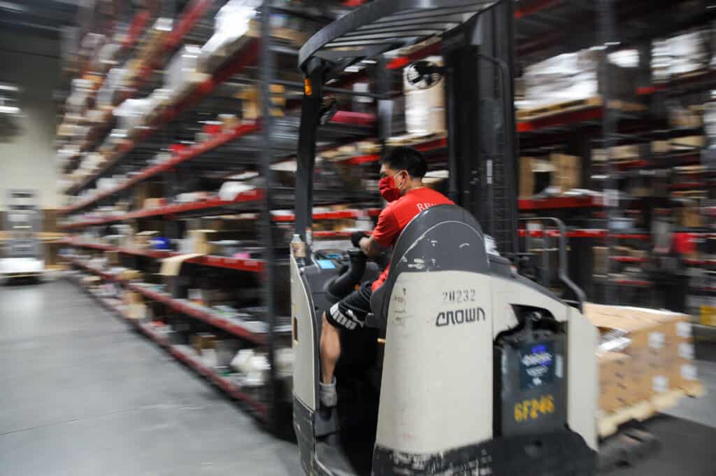 warehouse services
